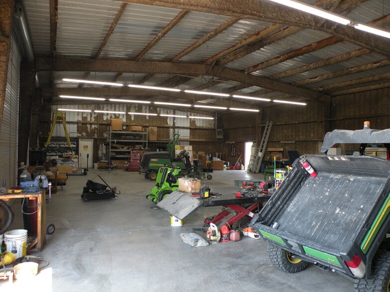 More Photos Of 45223 23rd St W, Lancaster Auto Dealership For Sale