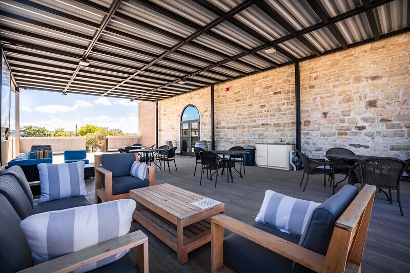 More Photos Of 316 E Wallace St, San Saba General Retail For Sale