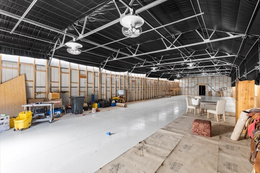 More Photos Of 272 Rocky Road, Johnson City Winery Vineyard For Lease