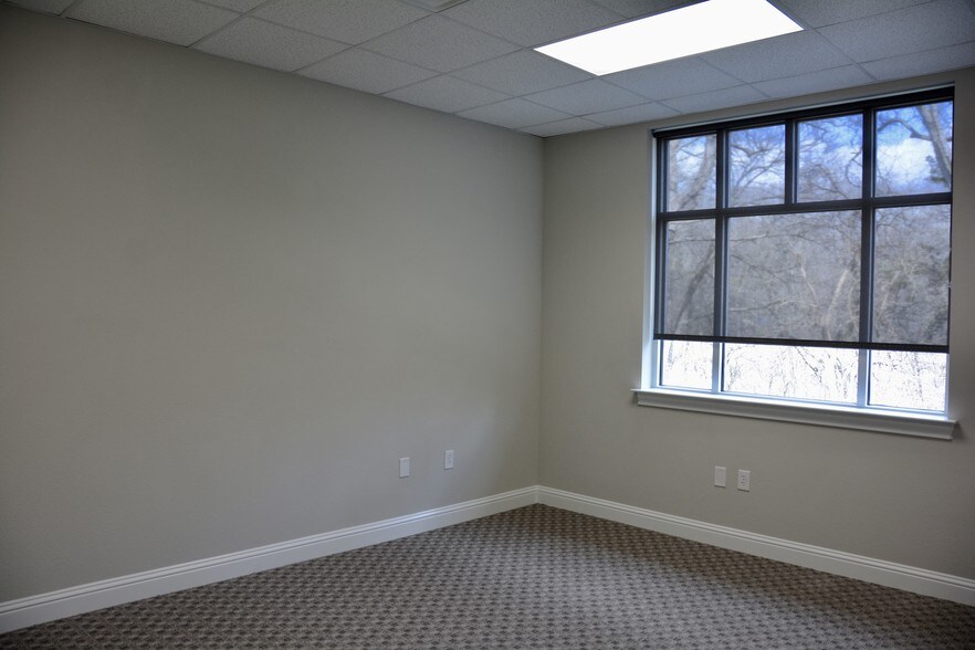 3900 S Stonebridge Dr, McKinney, TX 75070 Office For Lease