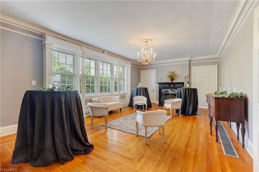 More Photos Of 17 E Main St, Thomasville Storefront Retail Office For Sale