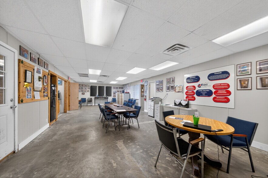 More Photos Of 3484 FM 2813, Flint Warehouse For Sale
