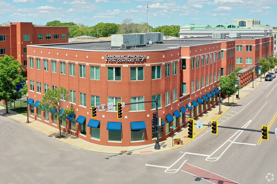 Primary Photo Of 101 W Vandalia St, Edwardsville Coworking Space