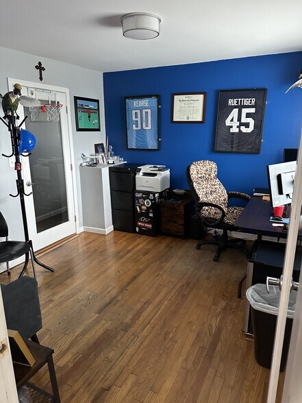 More Photos Of 6119 Charlotte Ave, Nashville Storefront Retail Office For Sale