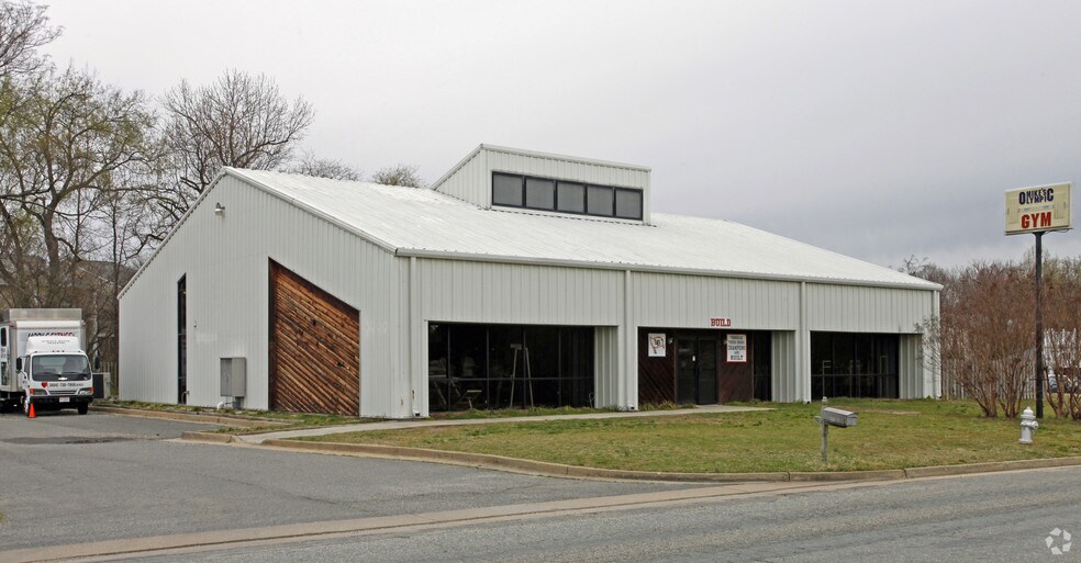 Primary Photo Of 7495 Old Hickory Dr, Mechanicsville Flex For Lease