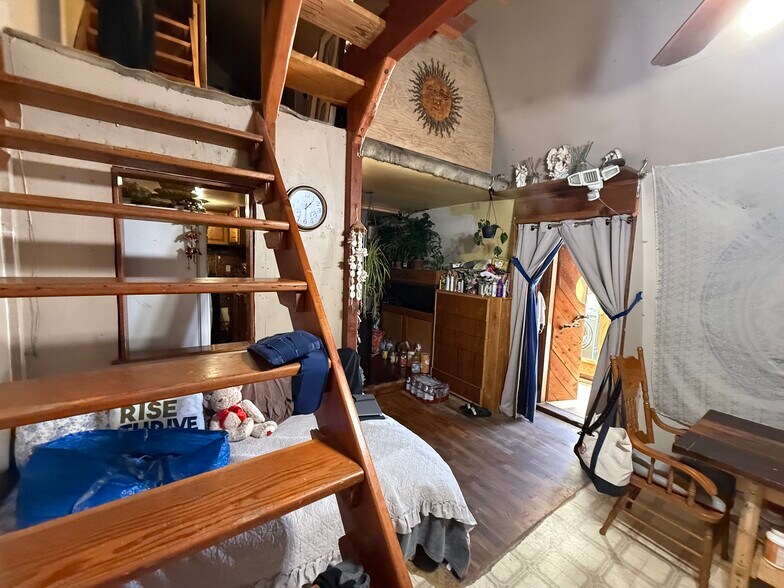 More Photos Of 314 Lemon St, Vallejo Warehouse For Sale