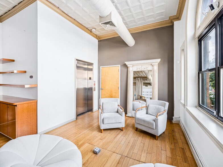 More Photos Of 4356-4360 Main St, Philadelphia Storefront Retail Residential For Lease
