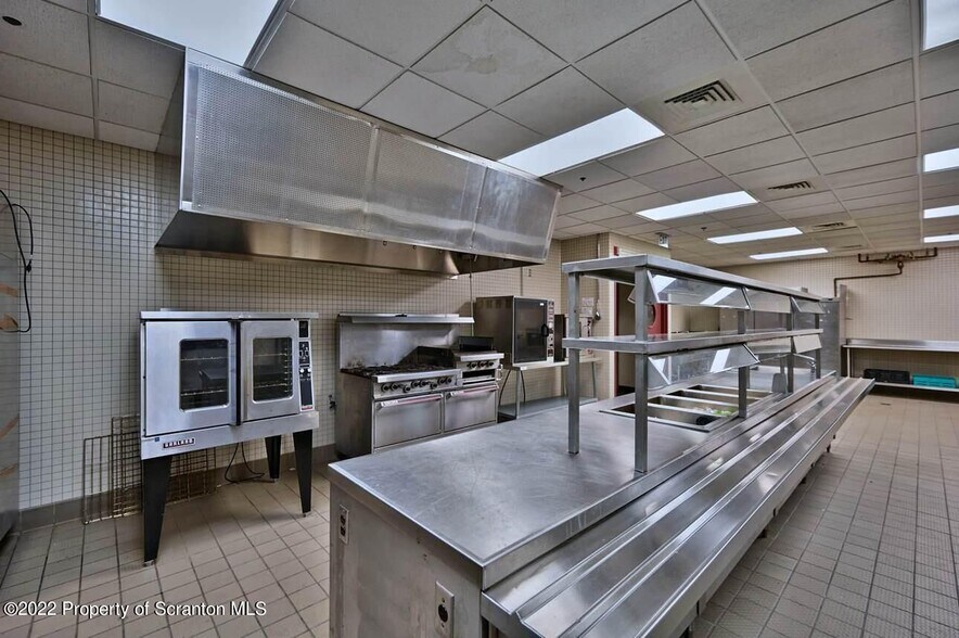 More Photos Of 1300 Old Plank Rd, Mayfield Medical For Sale