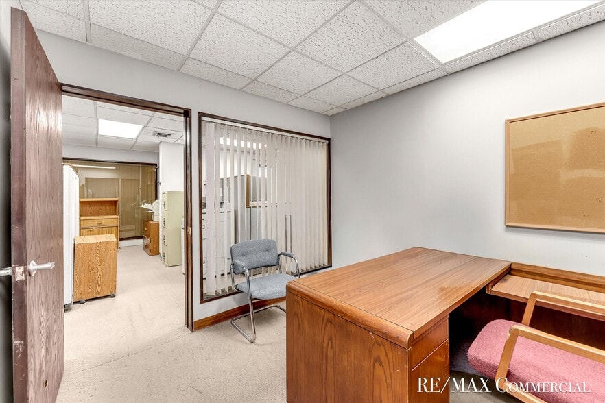 More Photos Of 758 Burton St SE, Grand Rapids Office For Sale