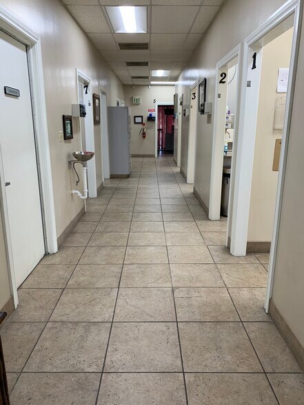 More Photos Of 2200 Chester Ave, Bakersfield Medical For Lease