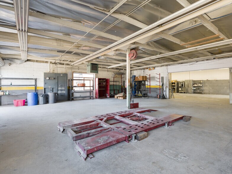 More Photos Of 717 E El Segundo Blvd, El Segundo Auto Repair For Sale