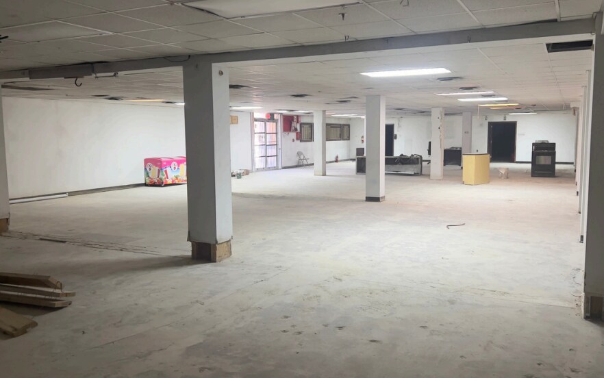 More Photos Of 2016-2026 W Grauwyler Rd, Irving Storefront Retail Office For Lease