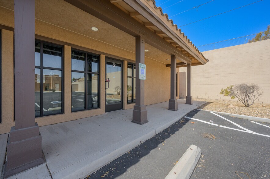 More Photos Of 1491 Palma Rd, Bullhead City Medical For Sale
