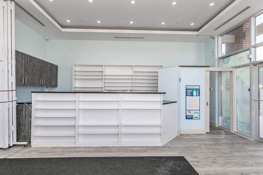 More Photos Of 50 Bur Oak Ave, Markham Storefront For Sale