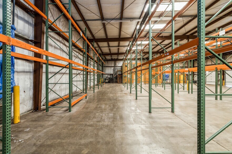 More Photos Of 635 New York Ave, Des Moines Industrial For Lease