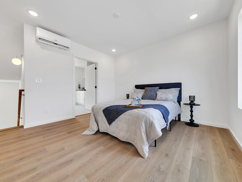 More Photos Of 1602 N Central St, Knoxville Apartments For Sale