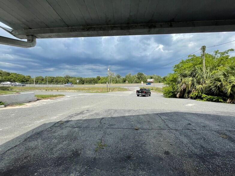 More Photos Of 611 N Dixie Ave, Fruitland Park Self Storage For Sale