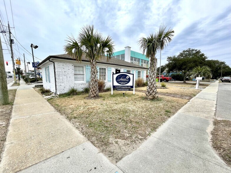 Primary Photo Of 201-203 Lumberton Ave, Carolina Beach Freestanding For Lease