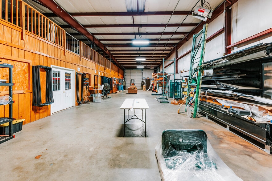 More Photos Of 4900 Highway 98 E, Comer Warehouse For Sale