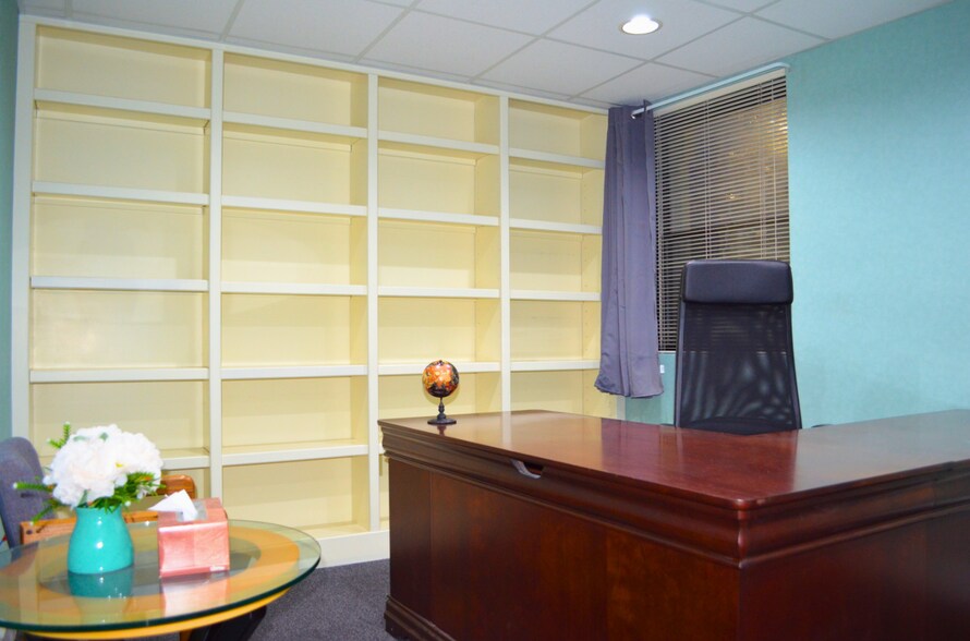 More Photos Of 2 Seminary Hill Rd, Carmel Coworking Space