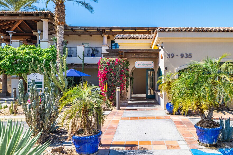 More Photos Of 39935 Vista Del Sol, Rancho Mirage Medical For Sale