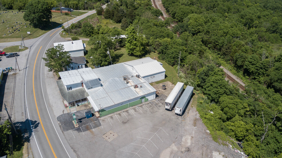 Primary Photo Of 8430 Dixie Hwy, Williamstown Manufacturing For Sale