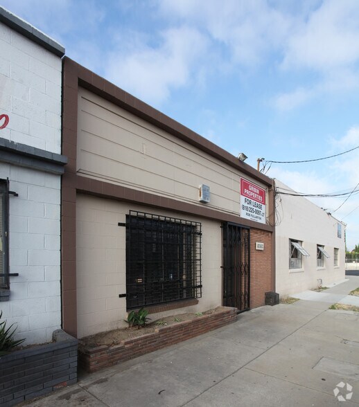 More Photos Of 14758 Keswick St, Van Nuys Light Manufacturing For Lease