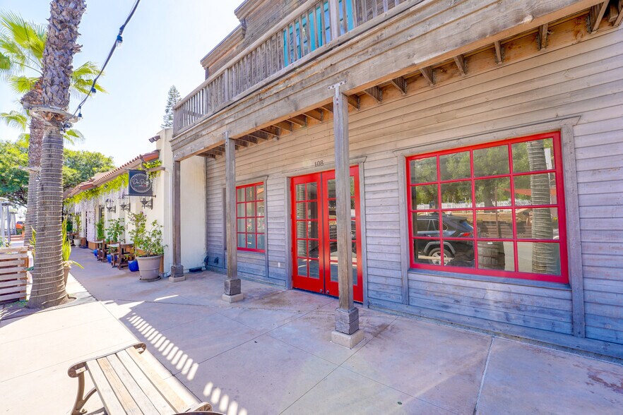 More Photos Of 2415 San Diego Ave, San Diego Restaurant For Sale