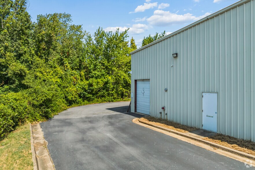 More Photos Of 6527 Warden Rd, North Little Rock Freestanding For Sale
