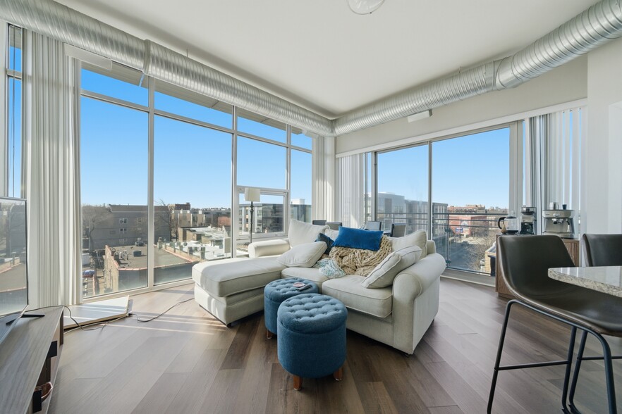 More Photos Of 2000 N Milwaukee Ave, Chicago Apartments For Sale