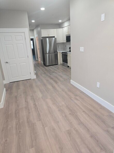 More Photos Of 2122 N Pine St, Wilmington Apartments For Sale