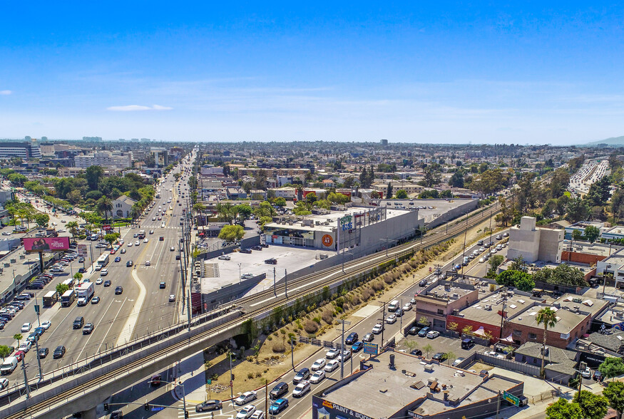 Primary Photo Of 8985 Venice Blvd, Los Angeles Unknown For Lease