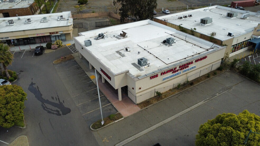 More Photos Of 6966 65th Expy, Sacramento General Retail For Sale