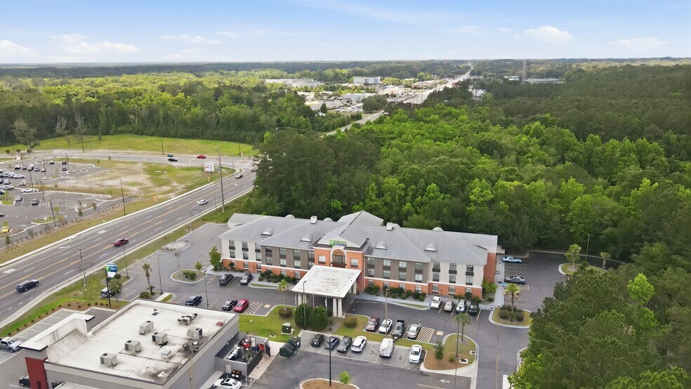 More Photos Of 1388 E Oglethorpe Hwy, Hinesville Hotel For Sale