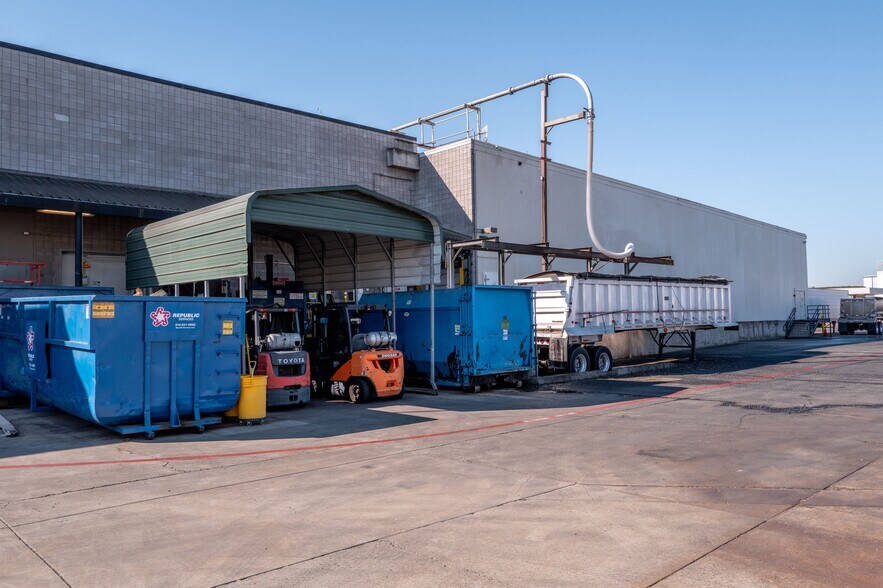 More Photos Of 8425 Carbide Ct, Sacramento Food Processing For Lease
