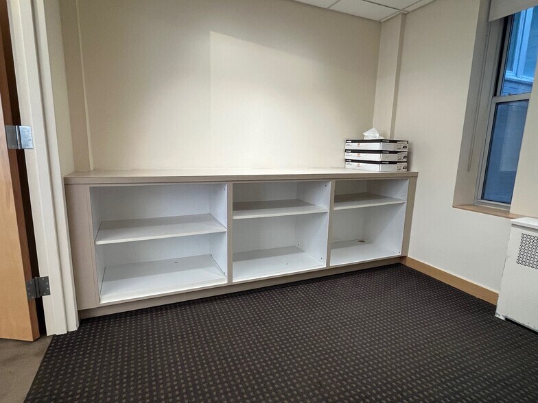 More Photos Of 104-110 E 40th St, New York Medical For Sale