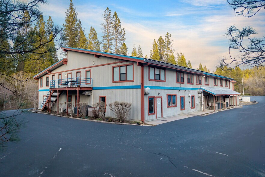 More Photos Of 870 Gold Flat Rd, Nevada City Research And Development For Lease