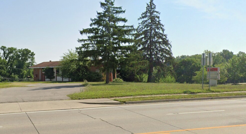 Primary Photo Of 3917 Alexandria Pike, Newport General Retail For Lease