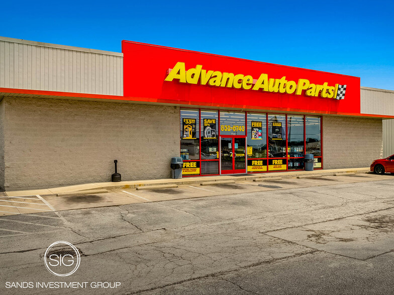 Primary Photo Of 1798 E State Road 163, Clinton Auto Dealership For Sale