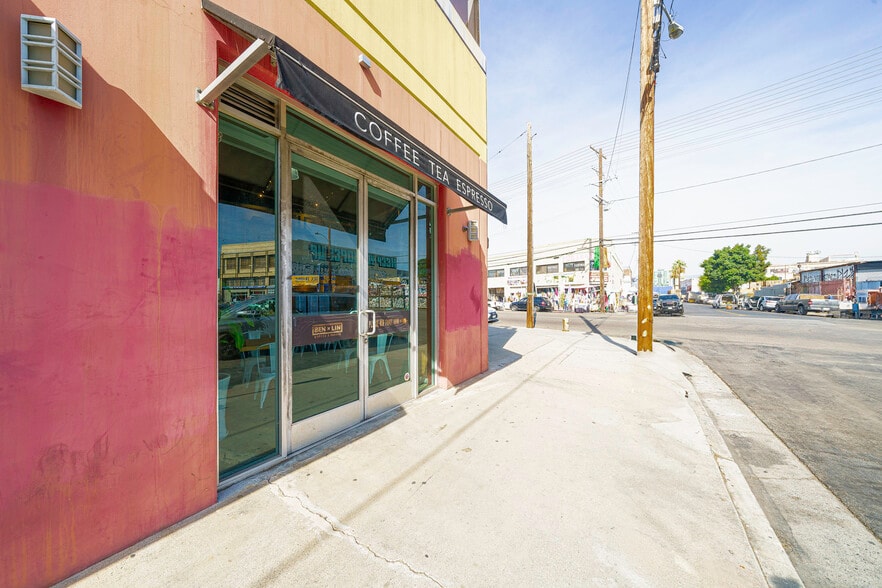 More Photos Of 921 Crocker St, Los Angeles Storefront Retail Office For Sale