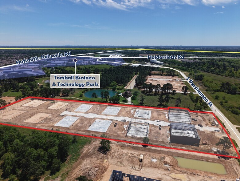 More Photos Of 1523 S Persimmon St, Tomball Unknown For Lease