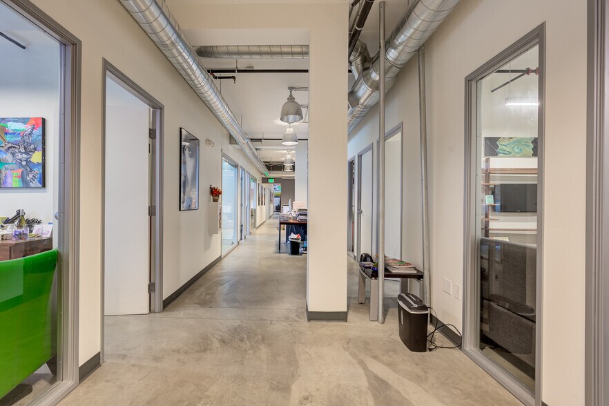 More Photos Of 5815-5825 W Sunset Blvd, Hollywood Office For Lease