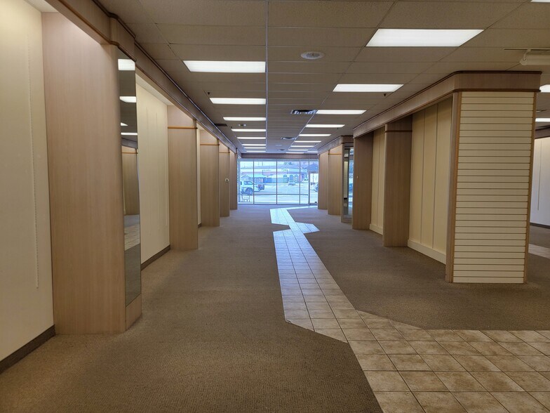 More Photos Of 61600-61690 Southgate Rd, Cambridge Unknown For Lease