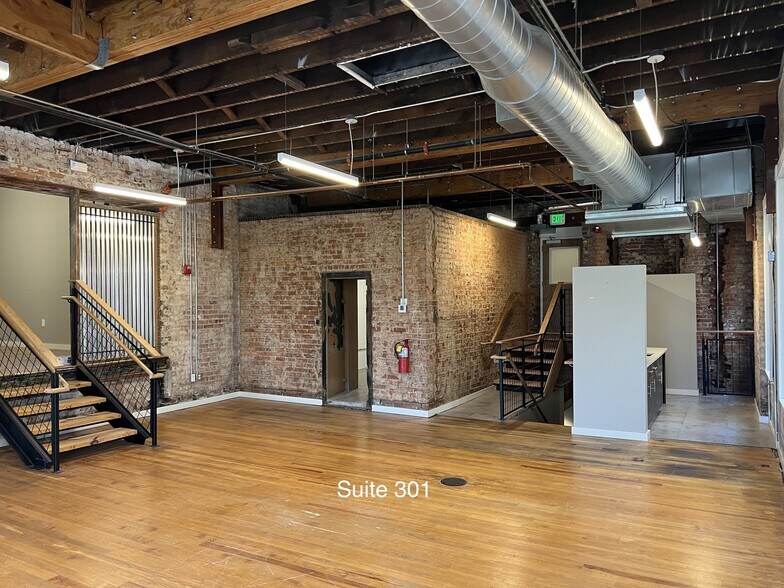 More Photos Of 123 E 7th St, Chattanooga Office For Sale