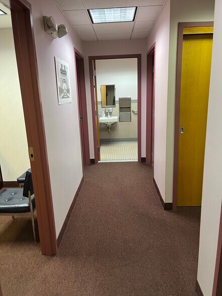 More Photos Of 3 Woodland Rd, Stoneham Medical For Sale