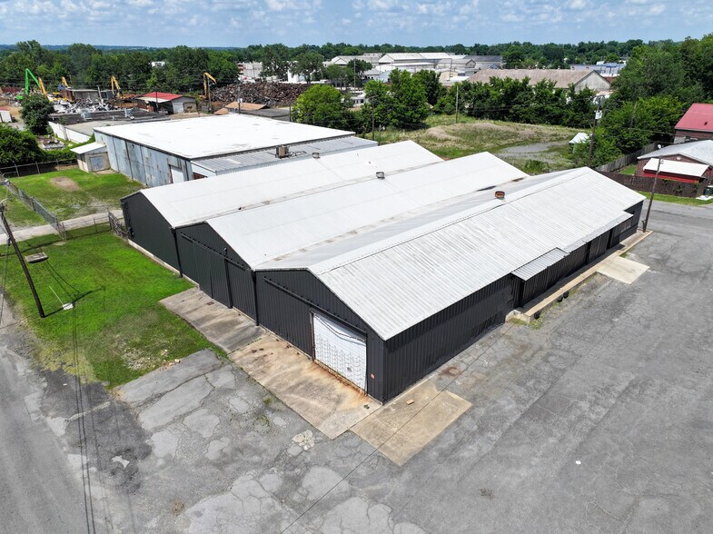 More Photos Of 920 Shall Ave, Little Rock Warehouse For Lease