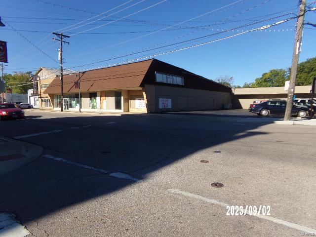 More Photos Of 155 N Main St, Saint Clair Storefront Retail Office For Sale