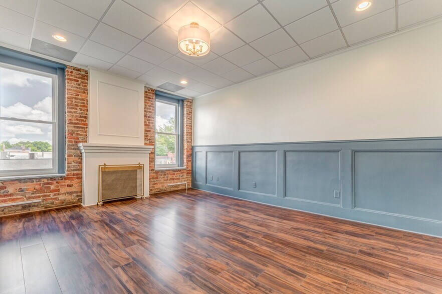 More Photos Of 35 N Main St, Jasper Loft Creative Space For Lease