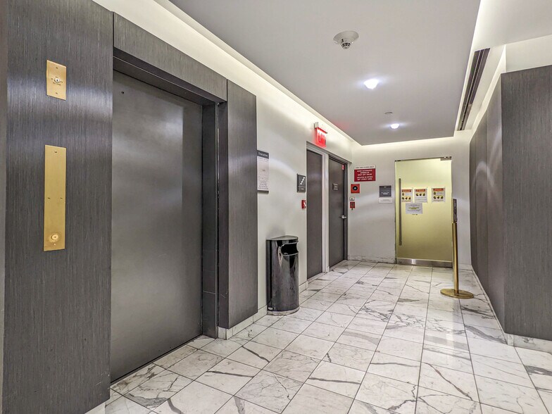 More Photos Of 200 E 62nd St, New York Apartments For Lease