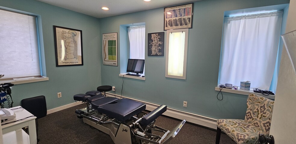 More Photos Of 102 Hopmeadow St, Weatogue Medical For Sale